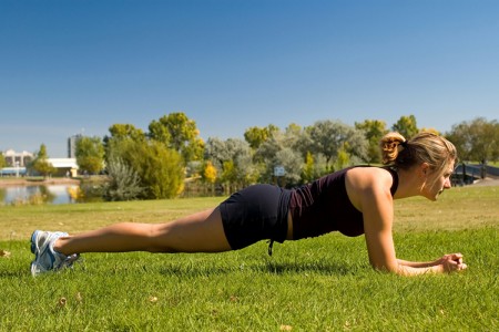 1475625214_10-Minute-Weightless-Workout_1