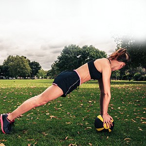 1475625050_7-Day-Medicine-Ball-Challenge_1