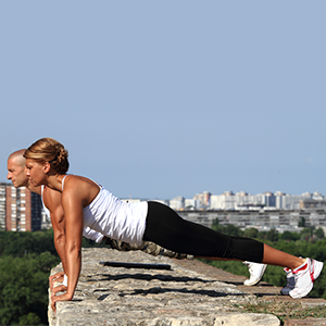 1475625707_One-Move-to-Toned-Triceps_1